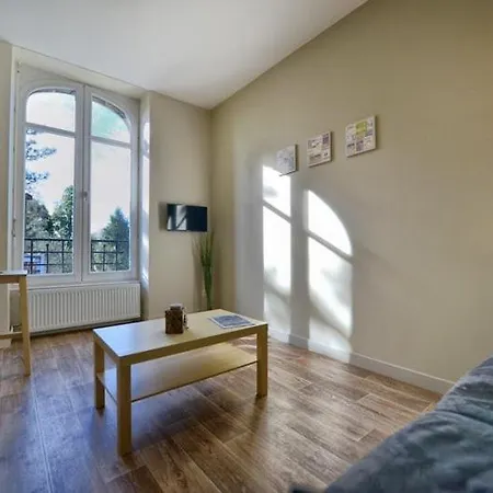 Appartment Les Suites Du Parc Besançon Zimmer foto