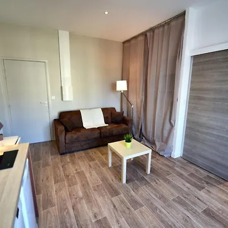 Appartment Les Suites Du Parc Besançon Zimmer foto